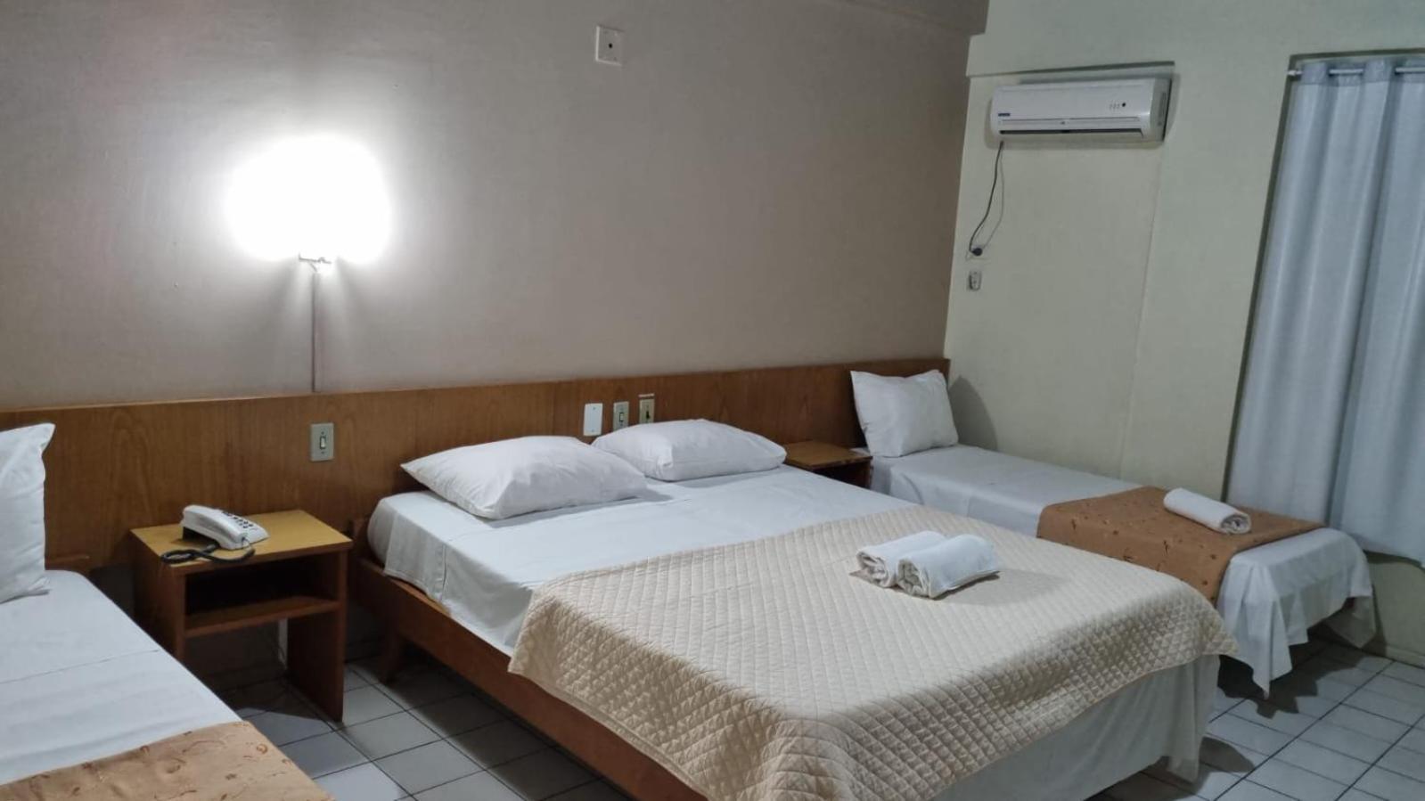 פוז דו איגואסו Ambassador Hotel מראה חיצוני תמונה