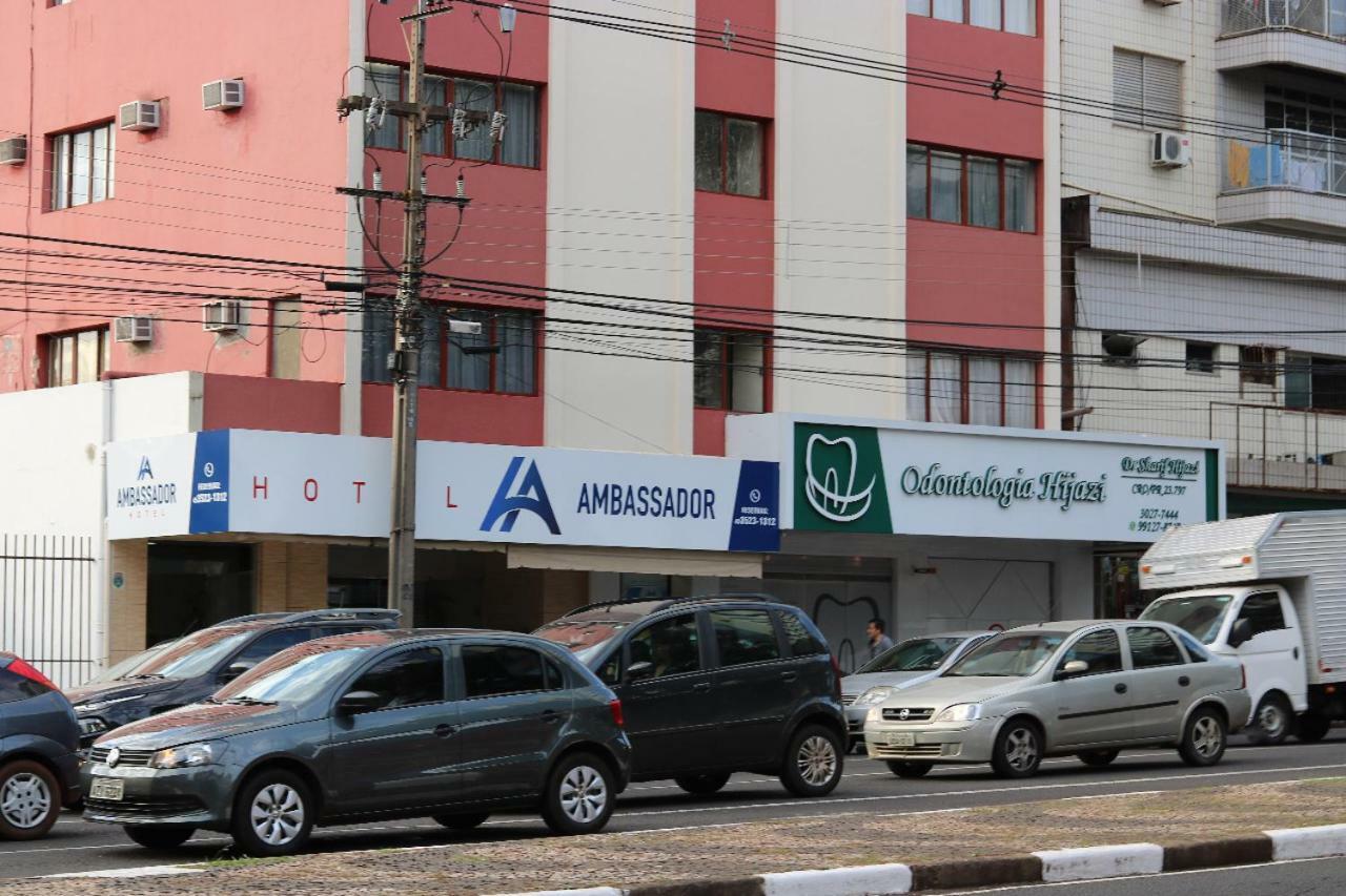 פוז דו איגואסו Ambassador Hotel מראה חיצוני תמונה