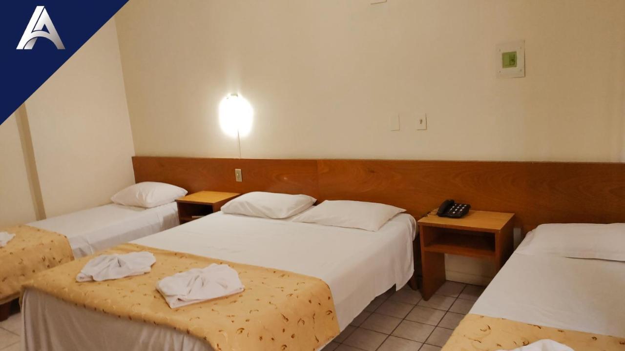 פוז דו איגואסו Ambassador Hotel מראה חיצוני תמונה